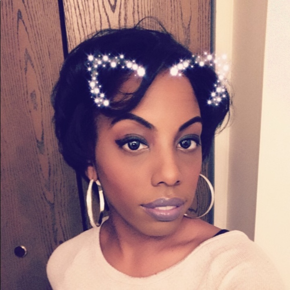 Meet your Posher, Jeanelle